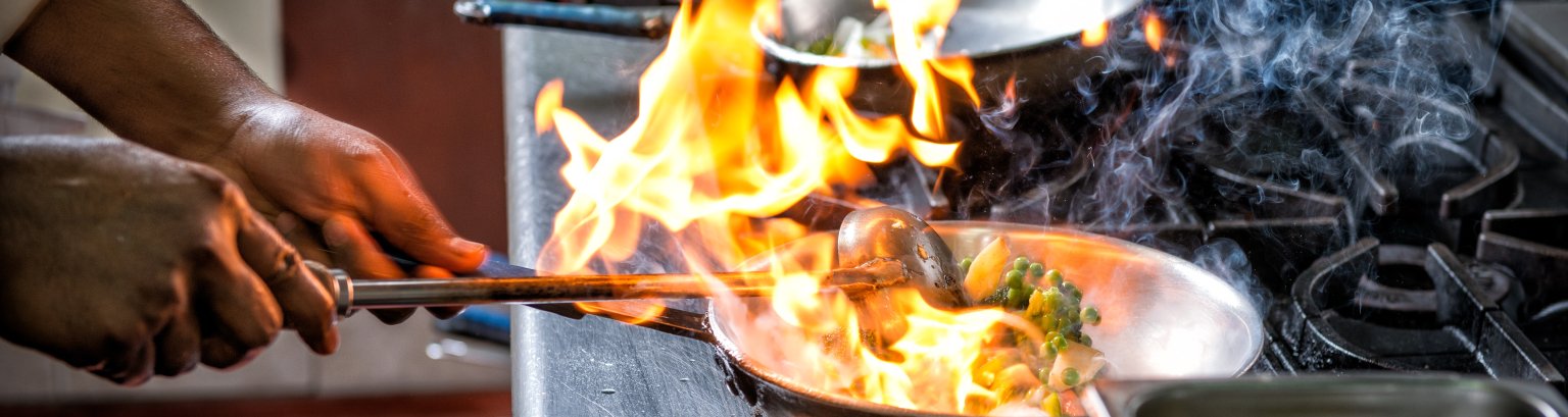Flambe flame food frying pan